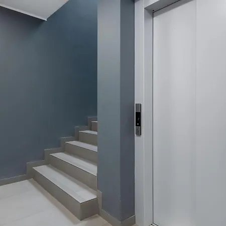 Kosciuszki Modern With Balcony & Parking In By Renters Apartamento *