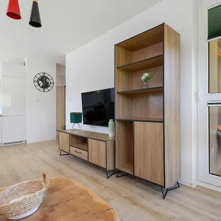 Kosciuszki Modern With Balcony & Parking In By Renters Gdynia