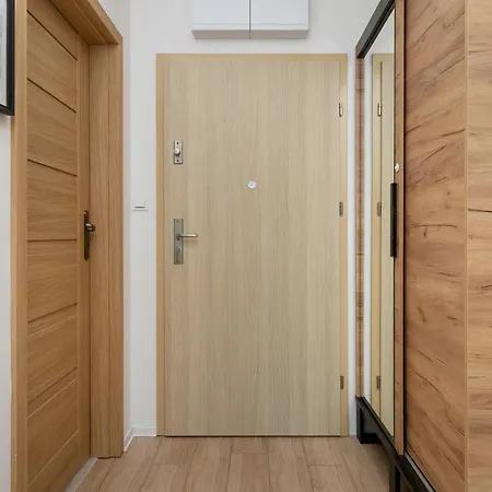 Kosciuszki Modern With Balcony & Parking In By Renters * Gdynia